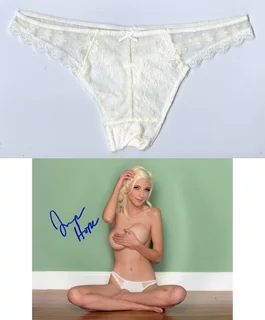 Juniper Hope autograph