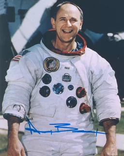 Alan Bean autograph