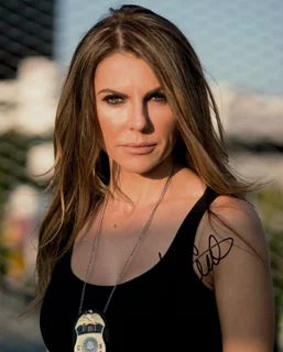 Bozana Cavar autograph