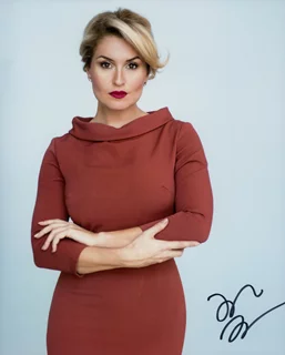 Mara Marini autograph