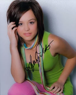 Hayley Orrantia autograph