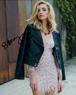 Brianne Howey autograph