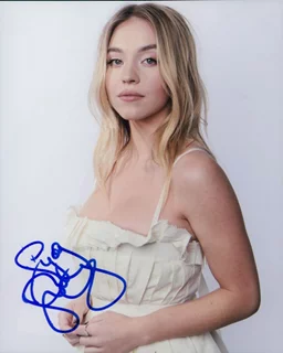 Sydney Sweeney autograph