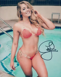 Courtney Tailor autograph