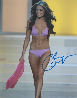 Olivia Culpo autograph