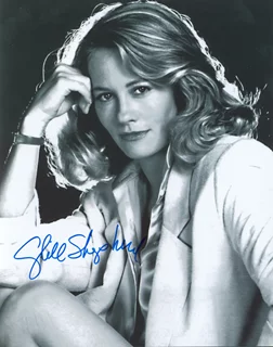 Cybill Shepherd autograph