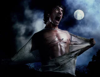 Tyler Posey autograph