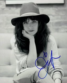 Jen Tullock autograph