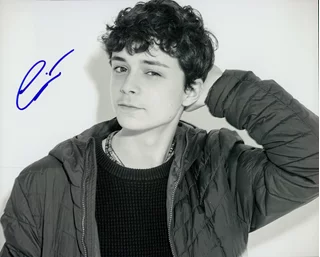Lucas Jade Zumann autograph