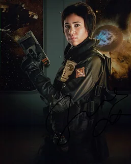 Zawe Ashton autograph