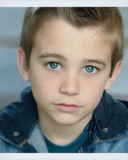 Parker Bates autograph