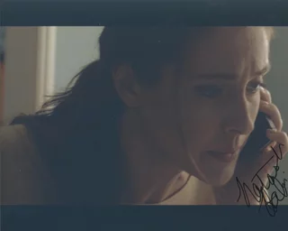 Natasha Helevi autograph