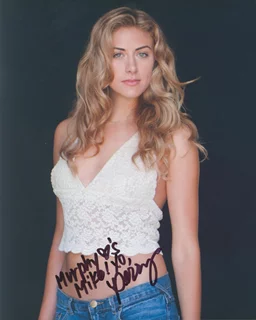 Perry Mattfeld autograph