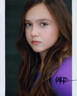 Pilot Paisley-Rose autograph