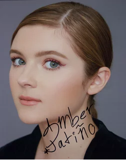 Amber Patino autograph