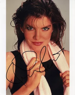 Rene Russo autograph