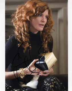 Rene Russo autograph
