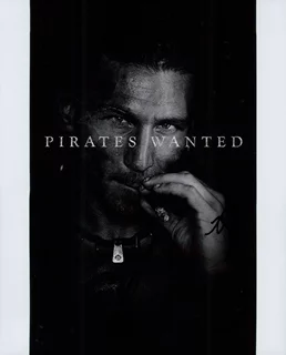 Zach McGowan autograph