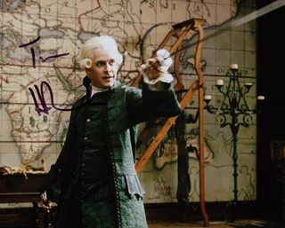 Tom Hollander autograph