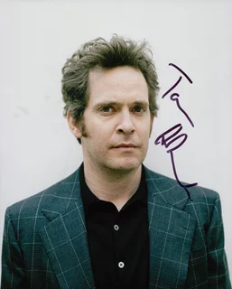 Tom Hollander autograph