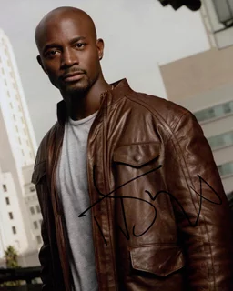 Taye Diggs autograph