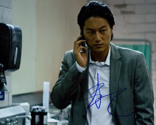 Sung Kang autograph