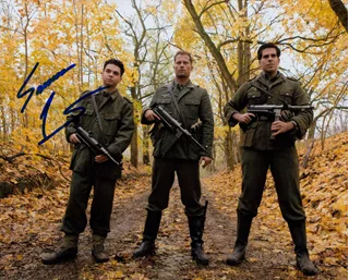 Samm Levine autograph