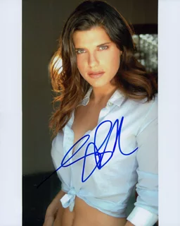 Lake Bell autograph