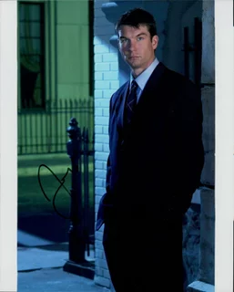Jerry O'Connell autograph