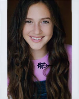 Pilot Paisley-Rose autograph