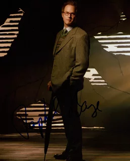 Raphael  Sbarge autograph