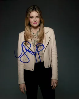 Meghann Fahy autograph