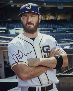 Mark Paul Gosselaar autograph