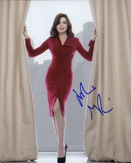 Julianna Margulies autograph