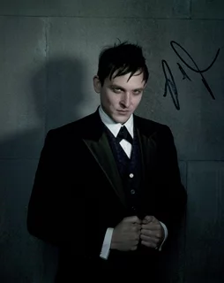 Robin Lord Taylor autograph
