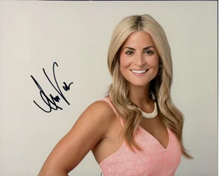 Alison Victoria autograph