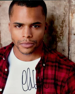 Chris Warren autograph