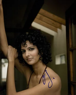 Poorna Jagannathan autograph