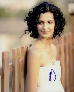 Poorna Jagannathan autograph