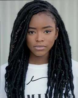 Lovie Simone autograph