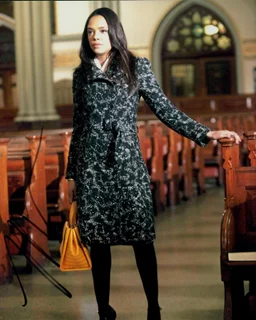 Tessa Thompson autograph