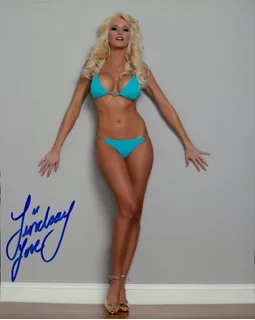 Lindsay Love autograph
