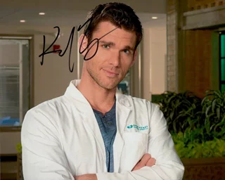 Kevin McGarry autograph