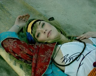 Britt Irvin autograph