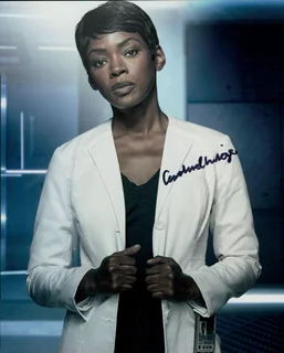 Caroline Chikezie autograph