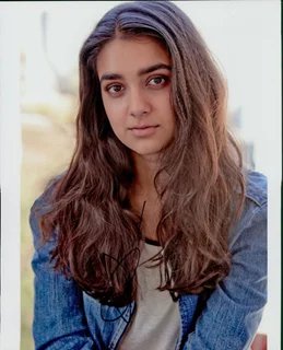 Geraldine Viswanathan autograph