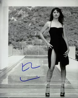 Emily Mortimer autograph