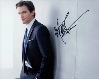 Matthew Bomer autograph