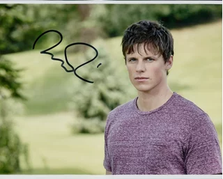 Ruairi O'Connor autograph