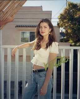 Rachel Matthews autograph